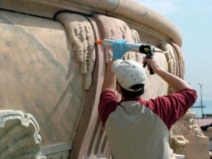 Buckingham-Fountain-Caulk-deck-o-seal-gun-grade